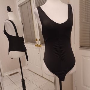 4/$60 Black Ruched Bodysuit - Size Small